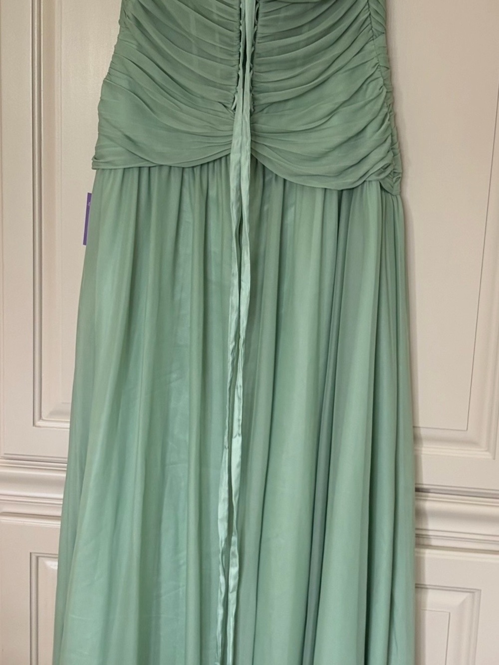 Elegant Sage Green Women’s Maxi Dress Size 12 - new with tags